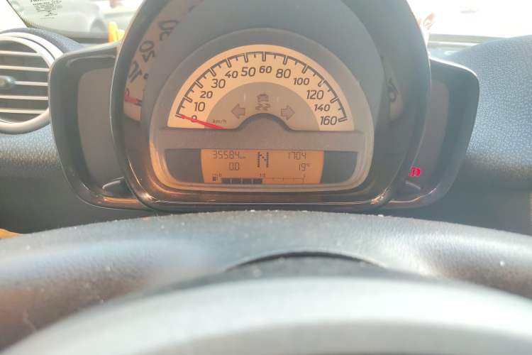 Used smart fortwo 2015 1.0 MHD New Year Special Edition