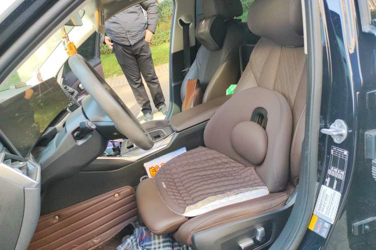 Used BMW i3 2023 eDrive 40 L Midnight Sports Package