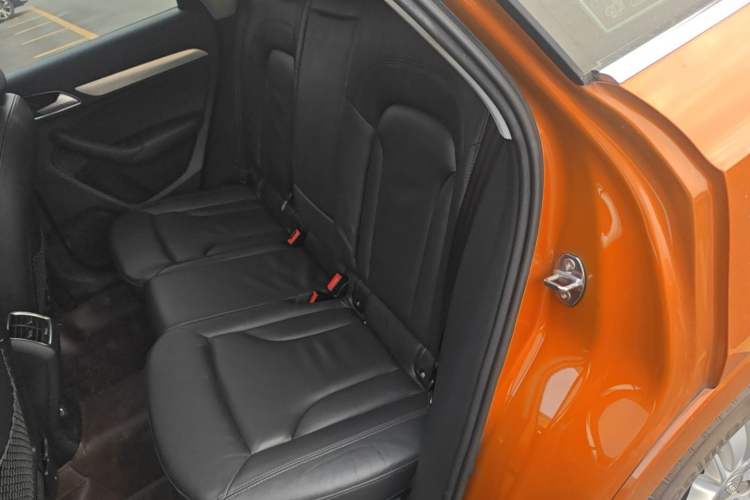 Used Audi Q3 2015 35 TFSI Comfort Model
