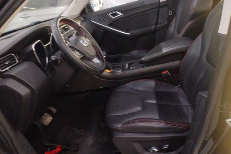 Used JMC Yusheng S330 2017 1.5L GTDi Automatic Two-Wheel Drive Midnight Edition