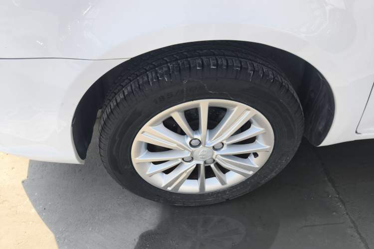 Used Geely Auto Diamond 2017 1.5L Manual Value-Added Model Left Front Wheel Hub