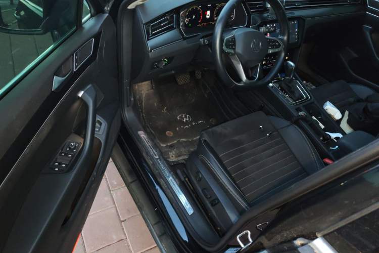 Used Volkswagen Magotan 2020 330TSI DSG Luxury Edition Driver Seat