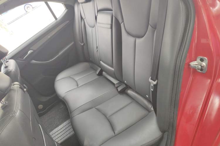 Used Roewe 360 2015 1.5L Automatic Luxury Edition
