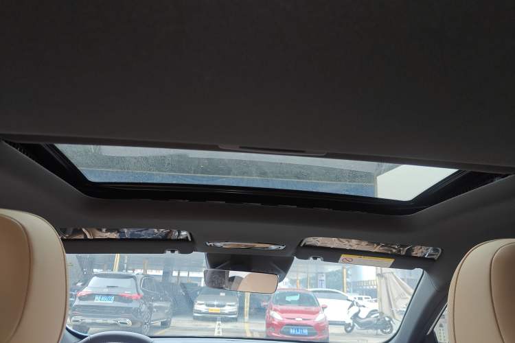 Used Geely Galaxy L6 2023 60km PLUS