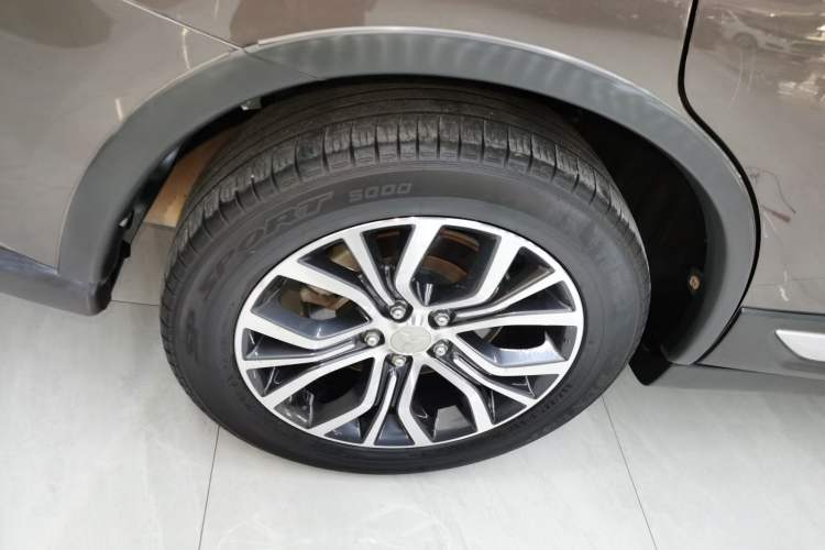 Used Mitsubishi Outlander 2016 2.4L 4x4 Luxury Edition 7-Seater
