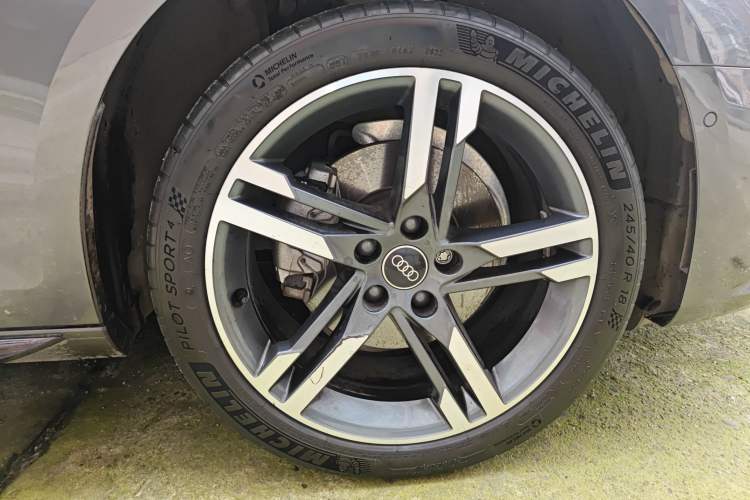 Used Audi A4L 2022 40 TFSI Luxury Dynamic Model