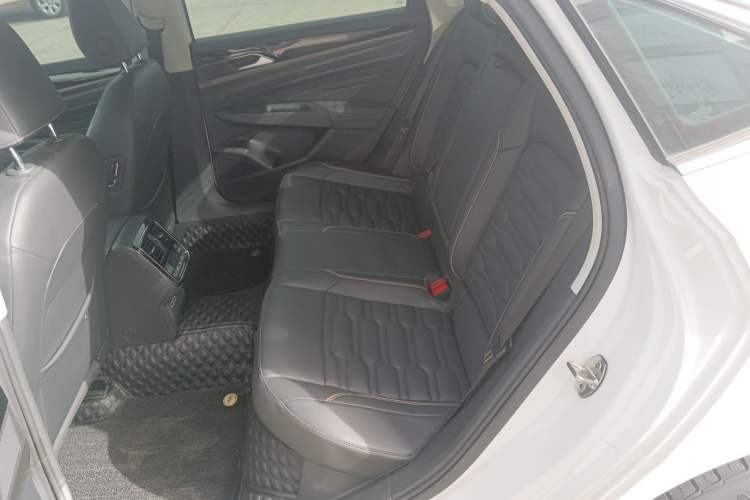 Used Volkswagen Passat 2019 330TSI Elite Edition China VI
