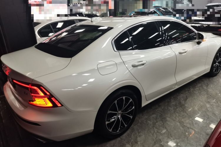 Used Volvo S60 2022 B4 Zhiyi Luxury Edition