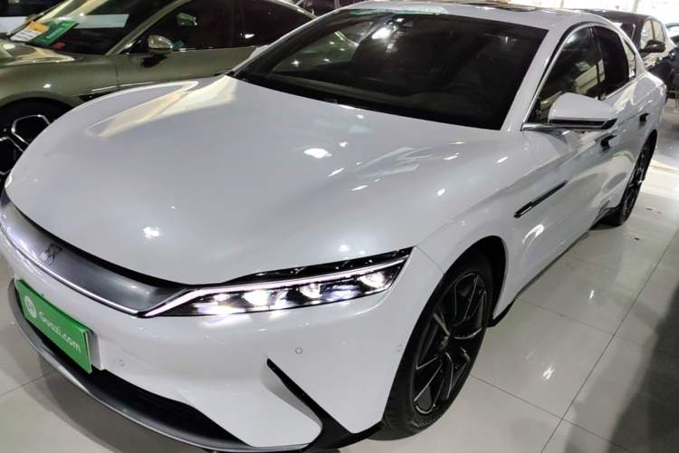 Used BYD Han 2020 EV Four-Wheel Drive High-Performance Flagship Model Front Left 45 Deg