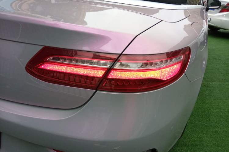 Used Mercedes-Benz E-Class (Import) 2020 E 260 Convertible Coupe