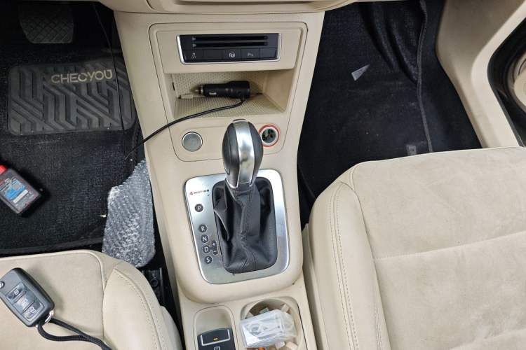 Used Volkswagen Tiguan L 2013 2.0 TSI Automatic All-Wheel-Drive Flagship Edition