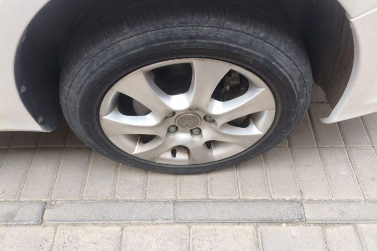 Used BYD e5 2017 300 Prestige Edition