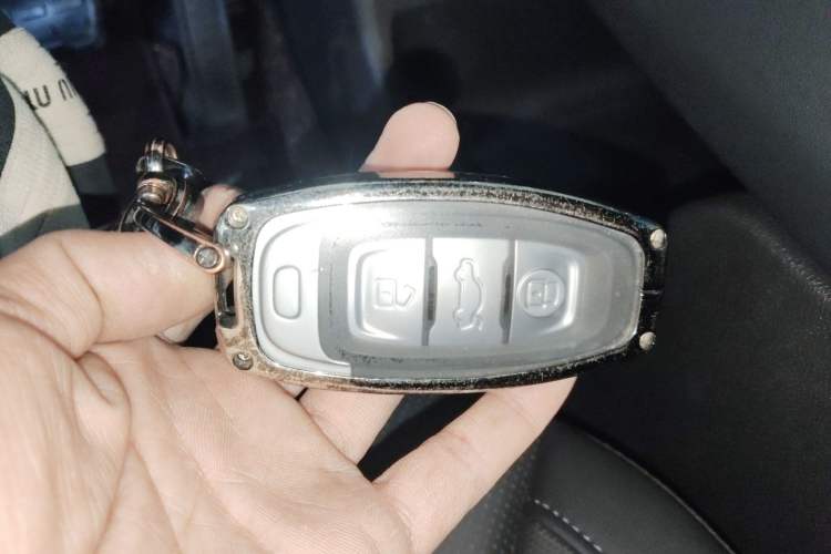 Used Hongqi E-QM5 2024 610 km PLUS
