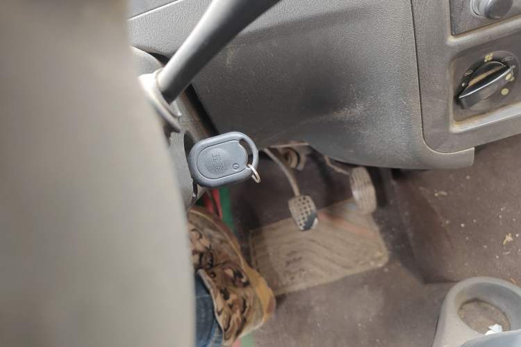 Used Wuling Zhiguang 2010 1.1L New Edition Practical Short-Body LXA
