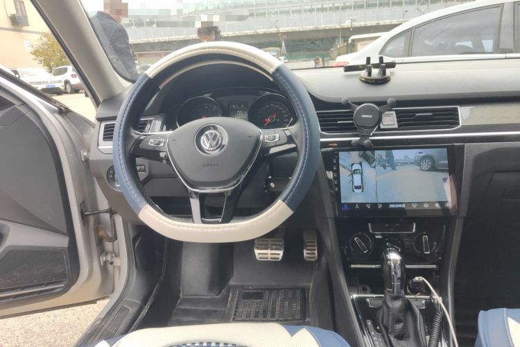 Used Volkswagen C-TREK 2017 230TSI DSG Comfort Version
