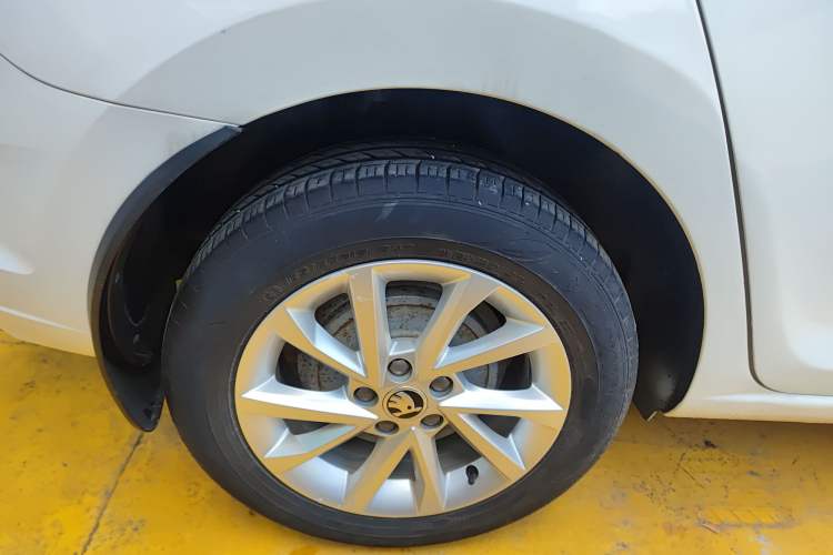 Used Skoda Rapid Spaceback 2020 1.5L Automatic Standard Edition