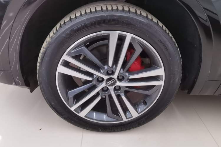 Used Audi Q5L 2024 40 TFSI Luxury Dynamic Edition
