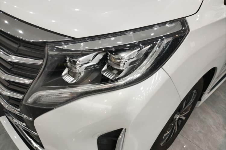 Used GAC Trumpchi M8 2023 Lingxiu Series 390T Deluxe Edition Left Front Headlight