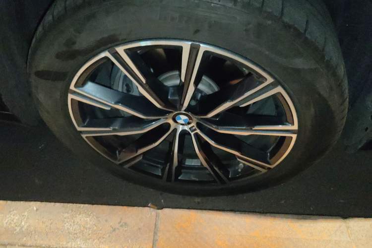 Used BMW X5 2019 xDrive40i M Sport Package