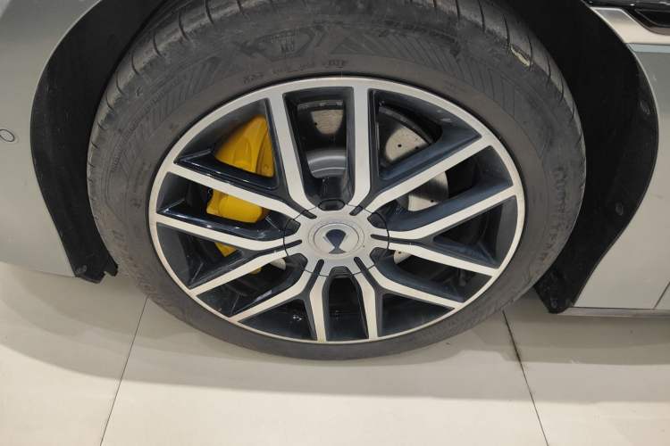 Used Denza Z9GT 2024 1100 Four-Wheel Drive Max Edition
