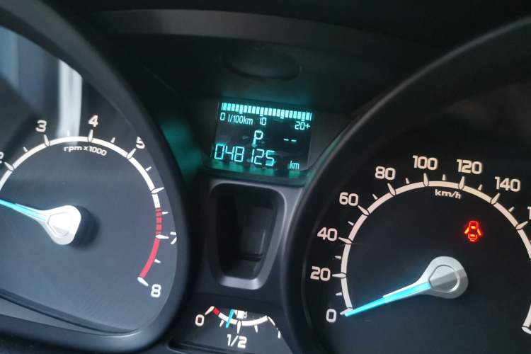 Used Ford EcoSport 2013 1.5L Automatic Fashion Model