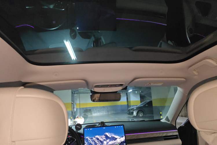 Used Hima AITO M5 2022 Extended-Range Four-Wheel Drive Flagship Edition Headliner