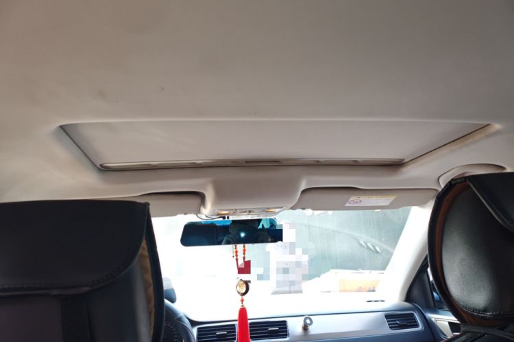 Used Volkswagen Santana 2015 1.6L Manual Comfort Edition