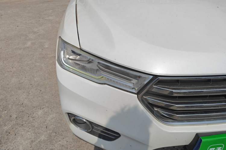 Used Haval H6 2017 Blue Label 2.0T Automatic Two-Wheel Drive Smart Edition
