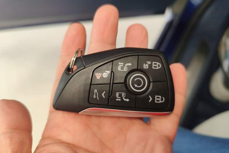 Used Buick GL8 New Energy 2024 Lu Zun Luxury Edition 6-Seater Vehicle Key