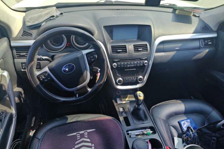 Used Bestune X80 2013 2.0L manual luxury version