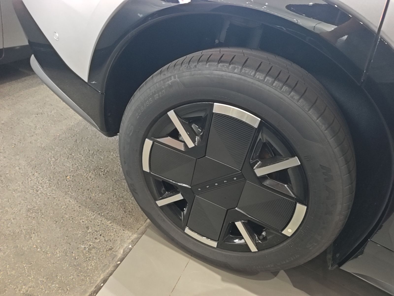XPeng G7 2026 Model, Range-Extended 1704 Max Tech Edition — снимка 11