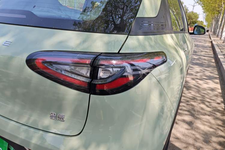 Used Geely Galaxy Geome 2026 Model 410km Freedom Edition Exterior 3