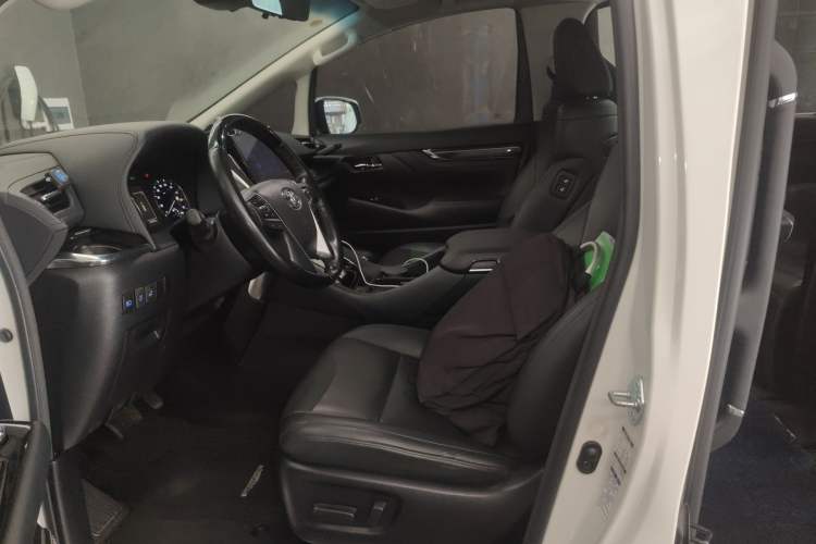 Used Toyota Vellfire 2020 Dual-Engine 2.5L HV Luxury Edition Left Front Seat