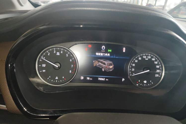 Used Buick GL8 2021 Land Cruiser Executive Class 652T Luxury Model