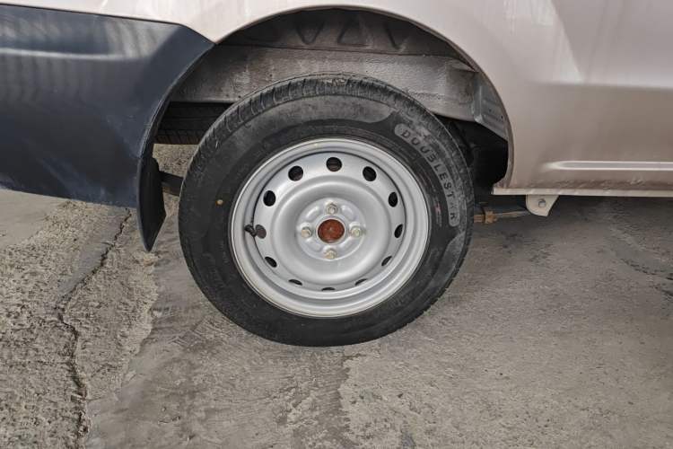 Used Jinbei Hiace X30 2020 1.5L Van Super-Enjoyment Model China VI Standard SWC15M Right Rear Wheel Hub