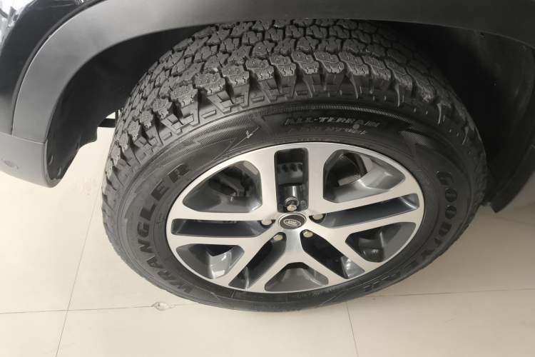 Used Land Rover Defender 2023 Facelift 110 3.0T P400 Dark Edition