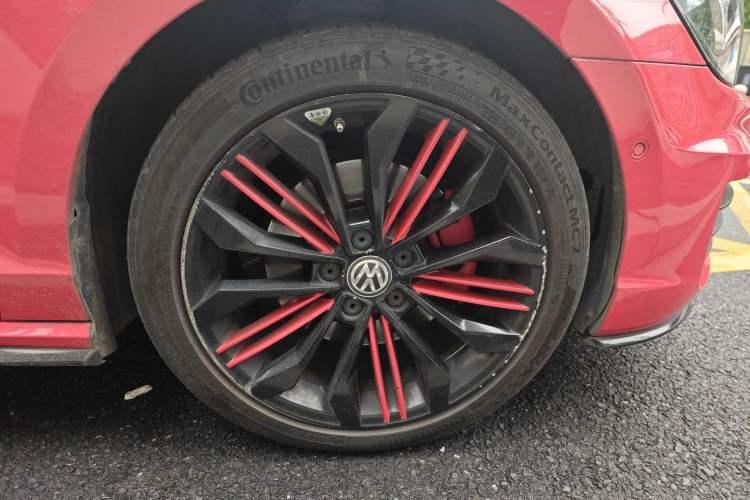 Used Volkswagen Lamando 2017 2.0T GTS Right Front Wheel Hub