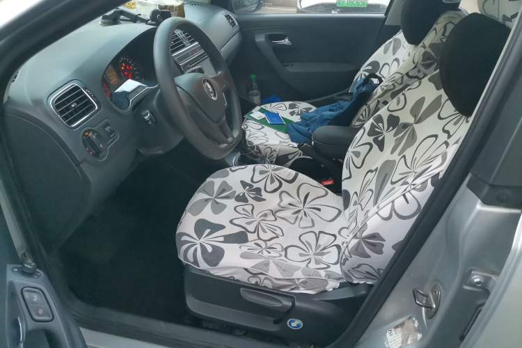 Used Volkswagen Polo 2014 1.6L Automatic Comfort Edition