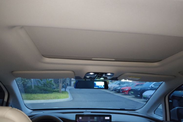 Used Roewe iMAX8 2023 400TGI Comfort Edition Headliner