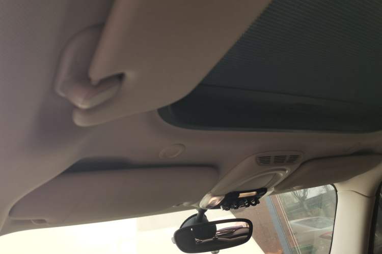 Used MINI 2014 1.2T ONE+ Headliner