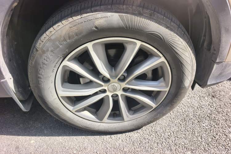 Used Geely Auto Emgrand X7 Sport 2020 1.8TD DCT Two-Wheel Drive Smart Connect 4G-Enabled Version