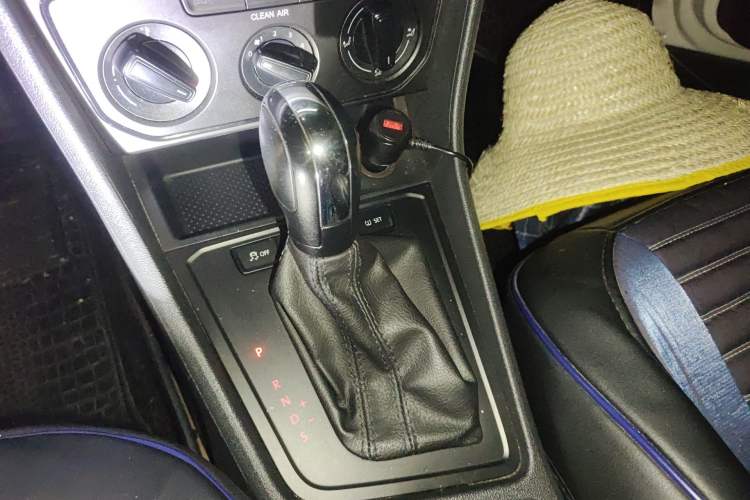 Used Volkswagen Lavida 2017 1.6L Automatic Fashion Edition
