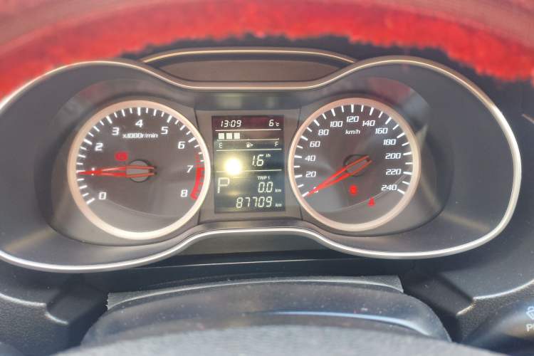 Used Bestune X40 2017 1.6L Automatic Luxury Model
