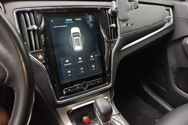 Used Roewe RX5 New Energy 2017 eRX5 50T Hybrid Connected Prestige Flagship Edition
