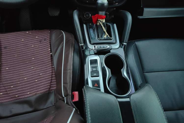 Used Zotye SR7 2016 1.5T CVT Cube Road Edition China V Standard
