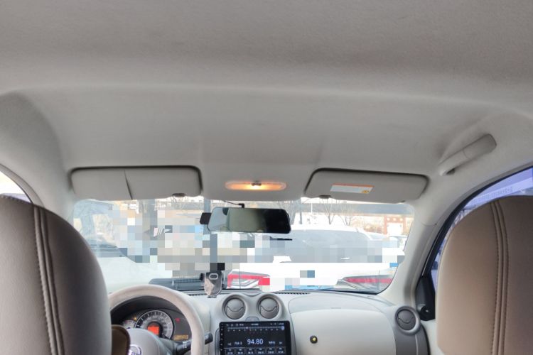 Used Nissan March 2015 1.5L Automatic E-Xuan Edition Headliner