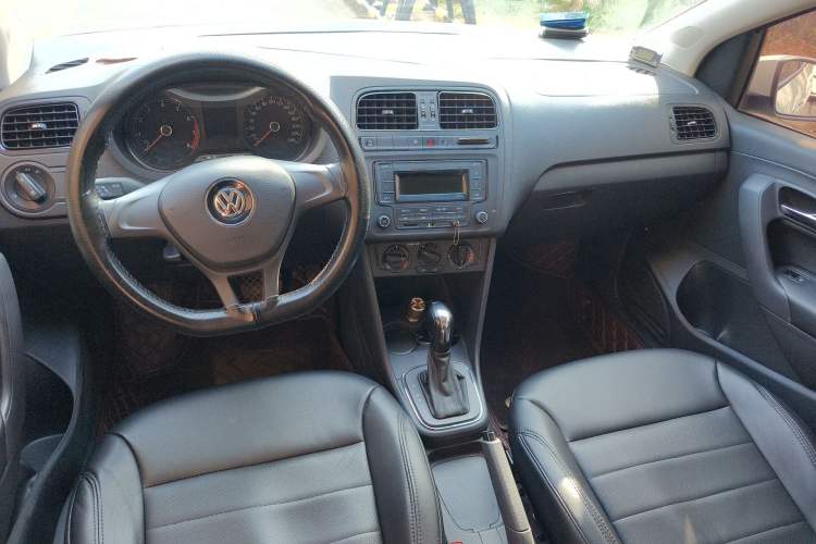 Used Volkswagen Polo 2018 1.5L Automatic Advanced Driving Model Center Console