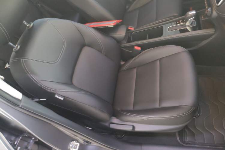 Used Nissan Kicks 2023 Jingqing Edition 1.5L Unleash Pure "Jing" – The Luxurious Version
