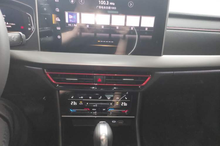 Used Volkswagen Lavida 2024 300TSI DSG Starry Sky Leading Edition Audio And AC Panel