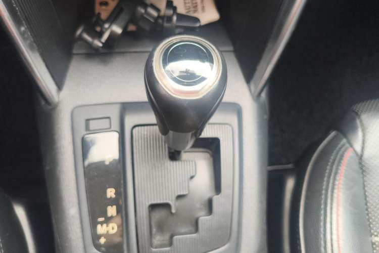 Used Mazda CX-5 2013 2.5L Automatic 4x4 Luxury Version Gear Lever